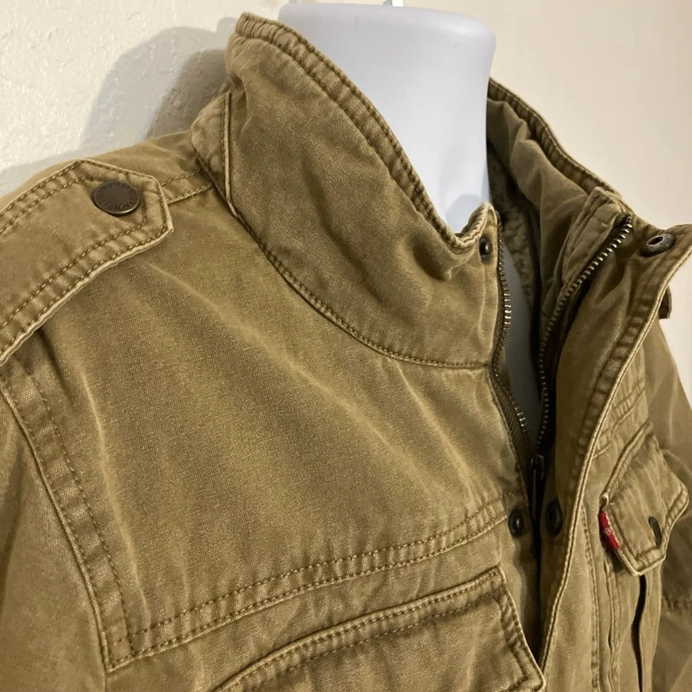 Levi’s canvas jacket with fleece lining and quotes arms Small Silver label